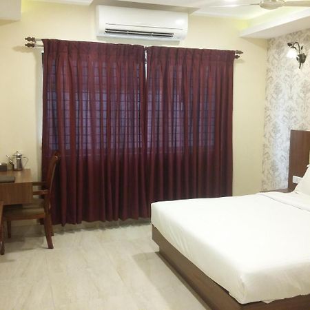 Hotel Mahalakshmi Residency Kolluru Ngoại thất bức ảnh