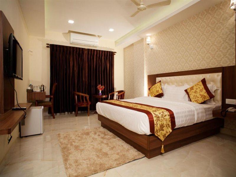 Hotel Mahalakshmi Residency Kolluru Ngoại thất bức ảnh
