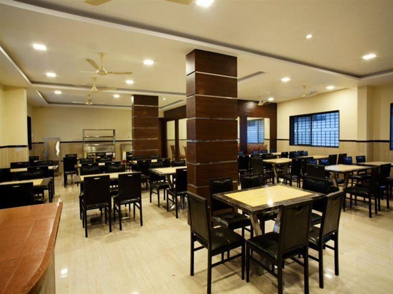 Hotel Mahalakshmi Residency Kolluru Ngoại thất bức ảnh