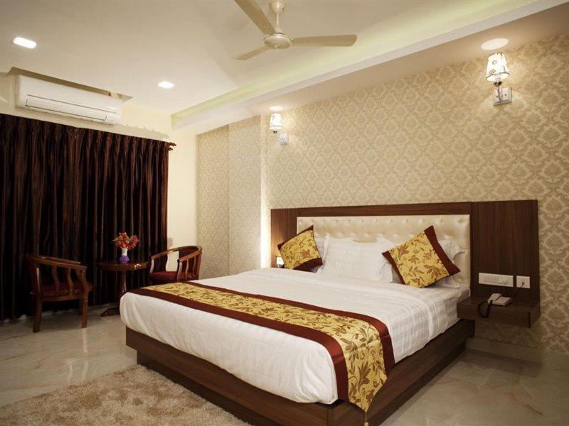Hotel Mahalakshmi Residency Kolluru Ngoại thất bức ảnh