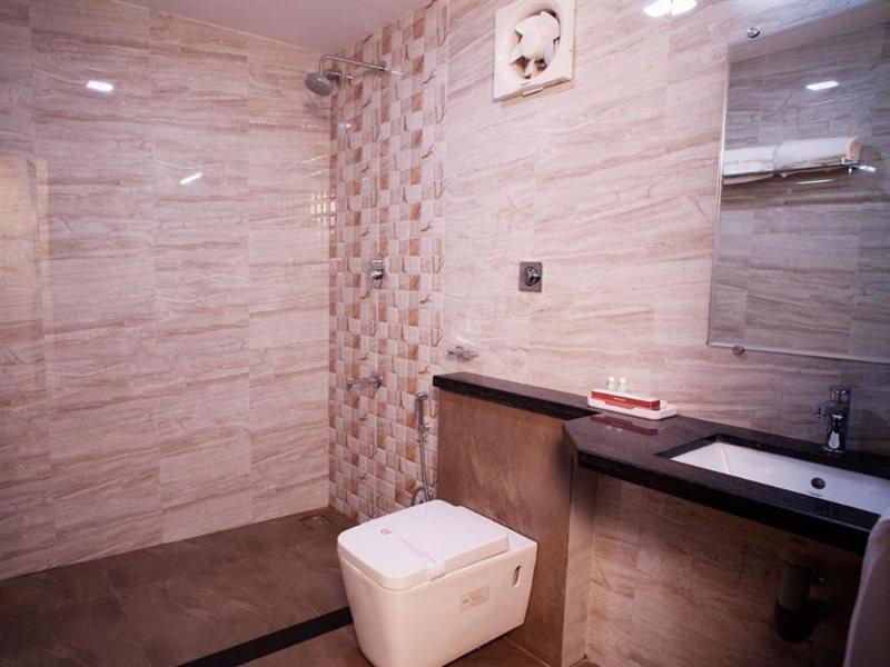 Hotel Mahalakshmi Residency Kolluru Ngoại thất bức ảnh